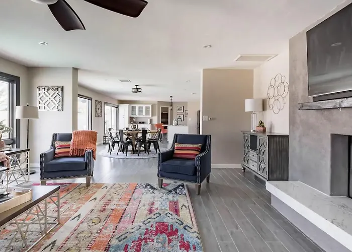 Colorful Desert Hideaway - Heated Pool & Bbq * Scottsdale
