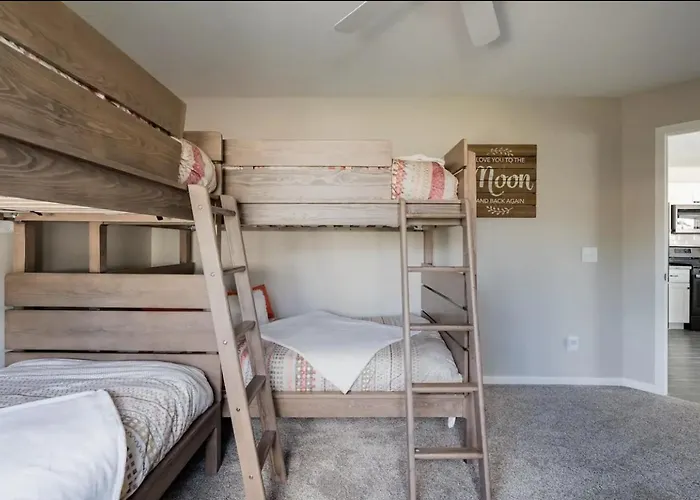Holiday home Colorful Desert Hideaway - Heated Pool & Bbq *