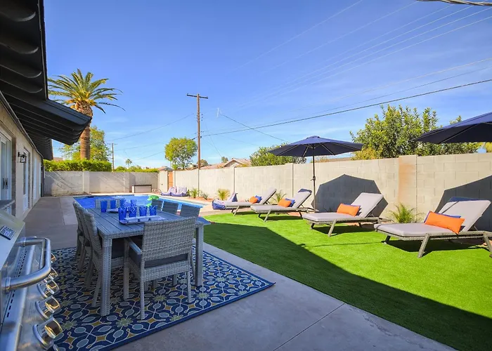 Colorful Desert Hideaway - Heated Pool & Bbq Scottsdale