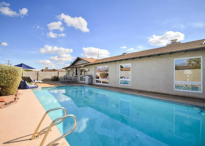 Holiday home Colorful Desert Hideaway - Heated Pool & Bbq Scottsdale